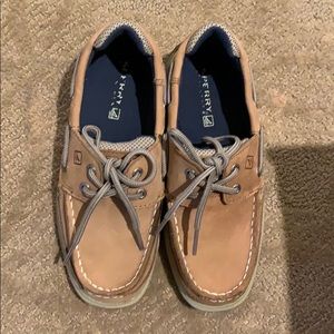 Sperry boys shoes.